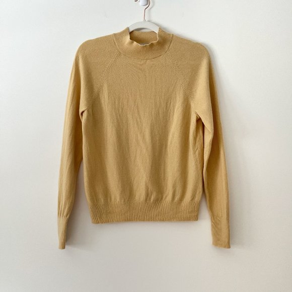 Everlane Sweaters - Everlane Cashmere Raglan Mock Neck Sweater in Buttercream Yellow Size M Fall
